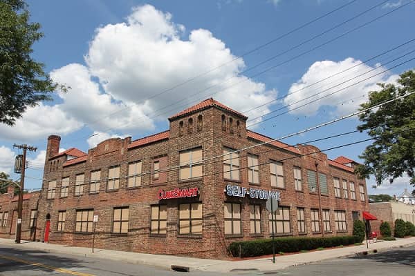Winthrop Avenue New Rochelle, NY CubeSmart Self-Storage facility