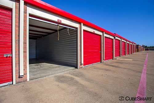 outdoor storage unit at CubeSmart in Lewisville, Texas