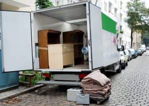Know the best time to move before getting a moving truck