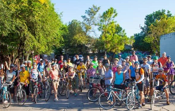 How to Meet New People & Make Friends in Houston