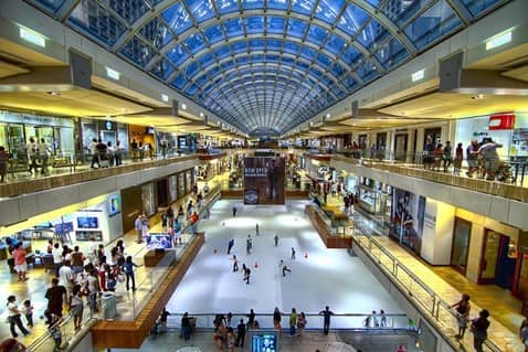 people skating at the Ice at the Galleria in Houston, Texas