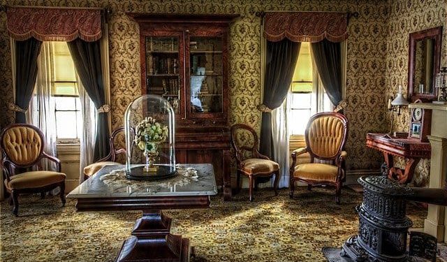 How to Protect Furniture in Storage