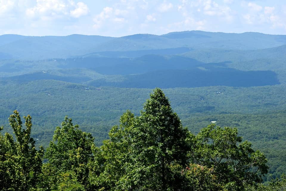 Reasons to move to Atlanta - nearby nature - North Georgia mountains